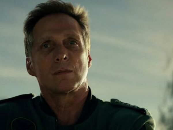 W9 – Independence Day : Resurgence